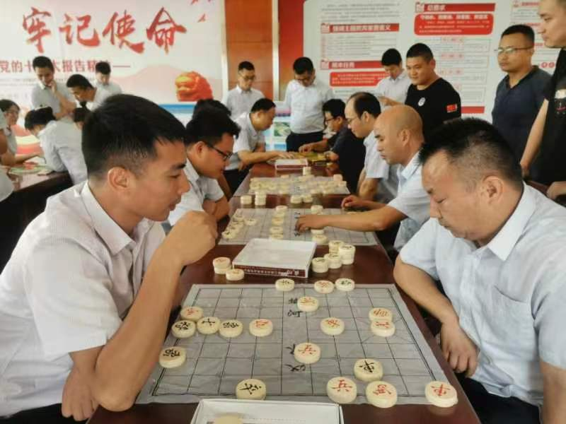 九江二橋工會(huì)舉辦“安源紅 江投美”職工象棋、跳棋競(jìng)賽